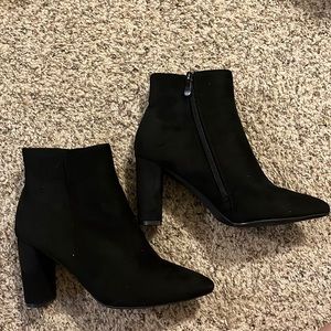 Dream Pairs Black Suede Booties - Women’s size 8.5
